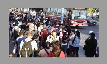 AMBA – Paro de colectivos – Más líneas se sumaron a la medida de fuerza